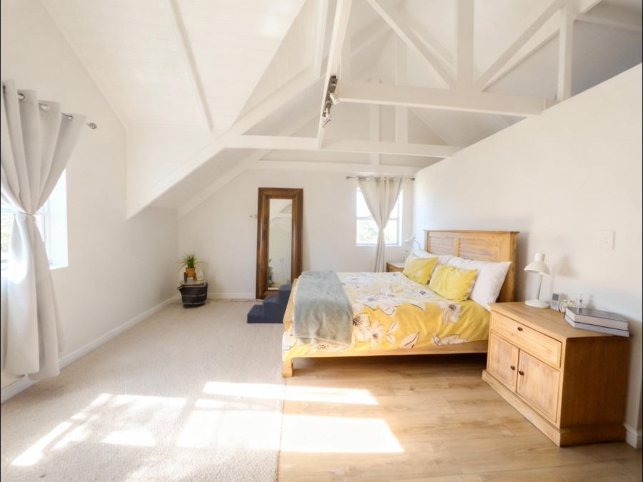 4 Bedroom Property for Sale in Westcliff Western Cape